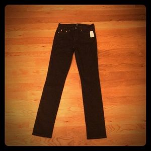 NWT - Womens GapDenim 28T Straight Jeans Dark Wash